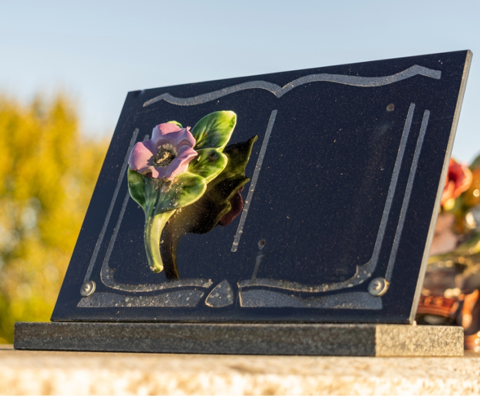 Pierre Marbrerie Marbrerie Funeraire Pouzilhac Plaques Funeraires